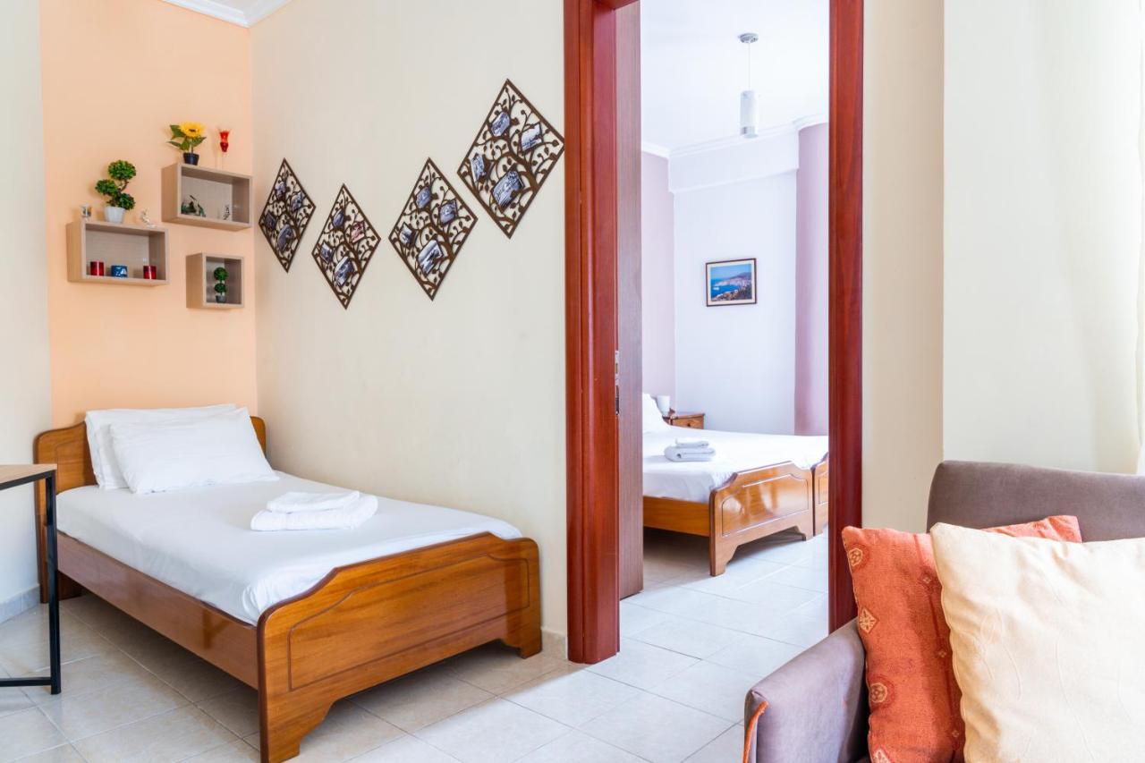Work-Friendly Central Apartments, Sarande Exterior photo