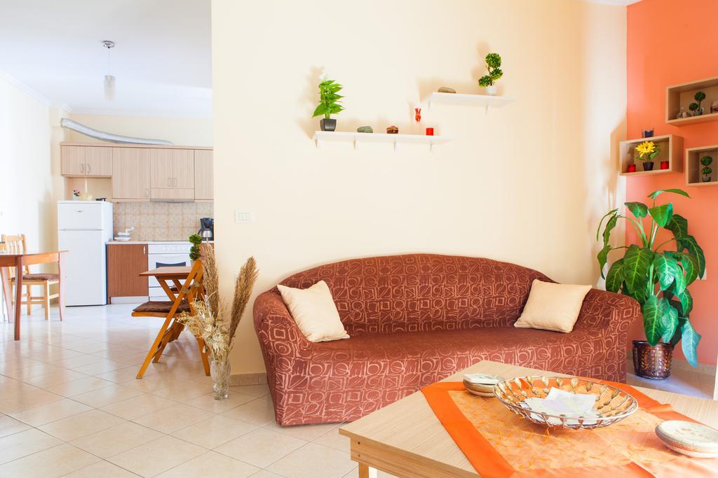 Work-Friendly Central Apartments, Sarande Exterior photo
